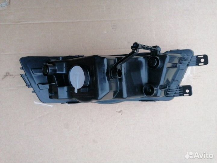 Фара противотуманная Skoda Rapid