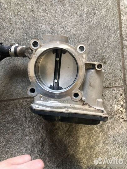 Дроссельная заслонка Toyota Camry