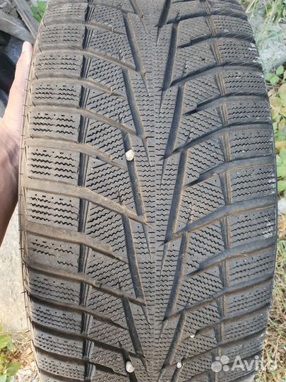 Hankook Winter I'Cept Evo 275/55 R20