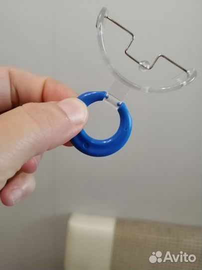 Вестибулярная пластина с бусенкой