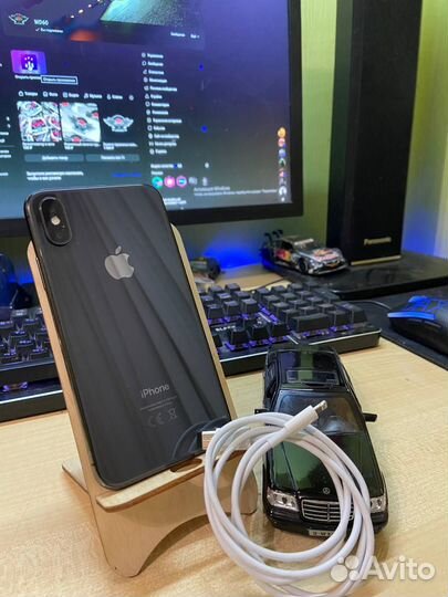 iPhone X, 64 ГБ