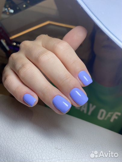 Модель на маникюр