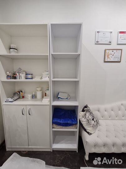 Шкаф белый, Стол белый