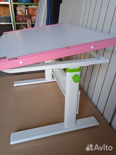 Растущая парта новая