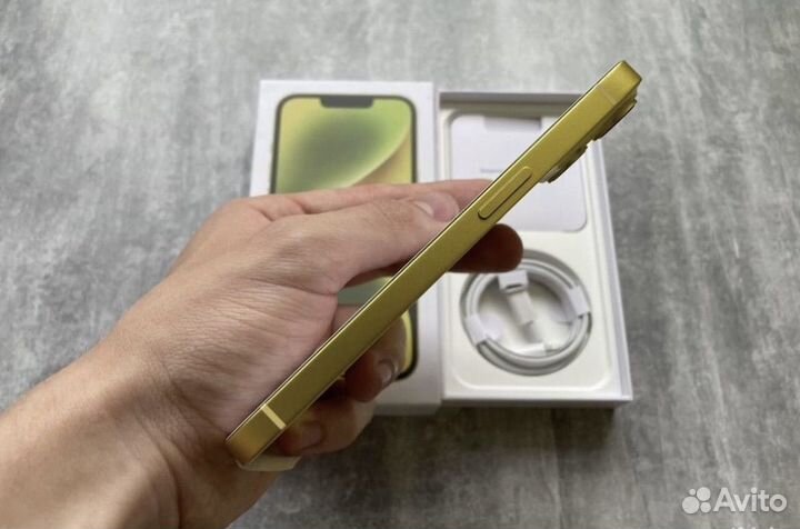 iPhone 14, 256 ГБ