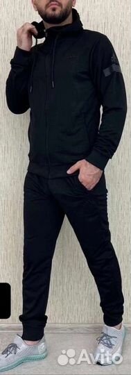 Спортивный костюм мужской новый