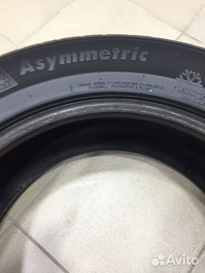 Kumho I'Zen RV Asymmetric 225/65 R17 106H