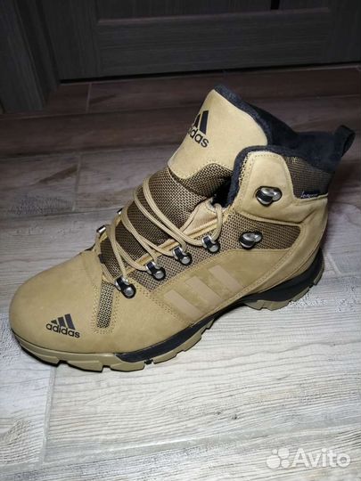 Зимние ботинки Adidas