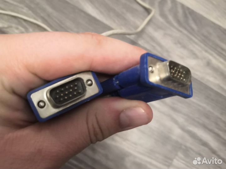 Кабель VGA и SATA кабели