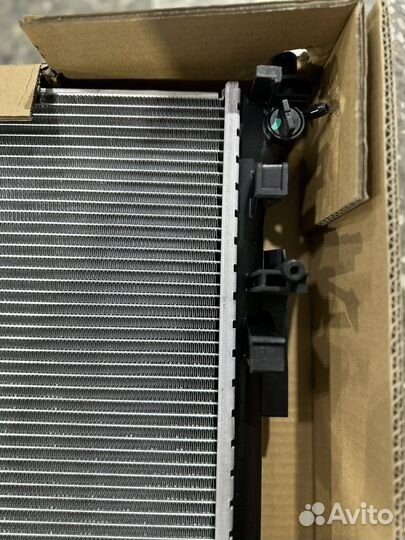 Радиатор охлождения на Mercedes GLE GLS W167