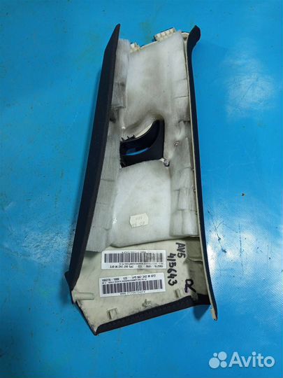 Обшивка стойки задняя правая Porsche Cayenne 958