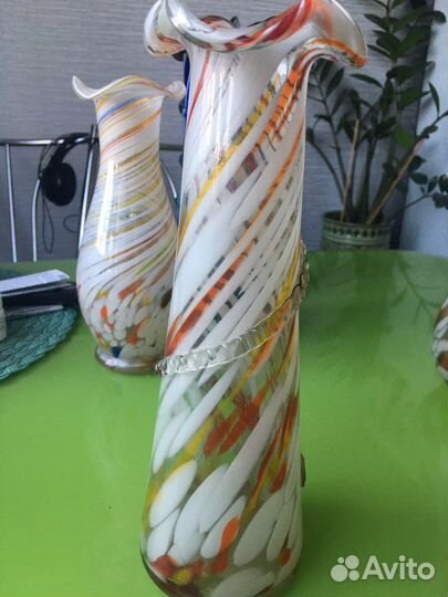 Две Вазы и кувшинчик