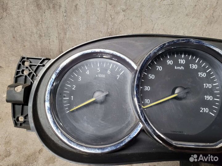 Приборная панель Renault logan 2