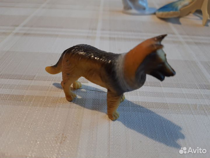 Фигурка немецкой овчарки
