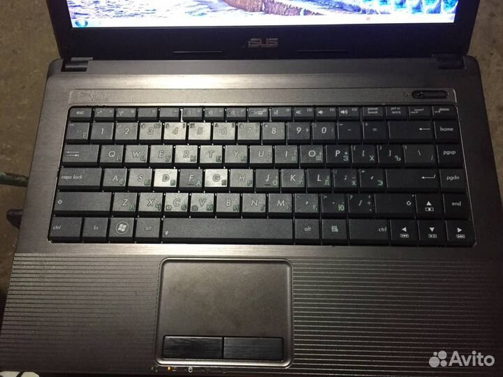 Ноутбук asus