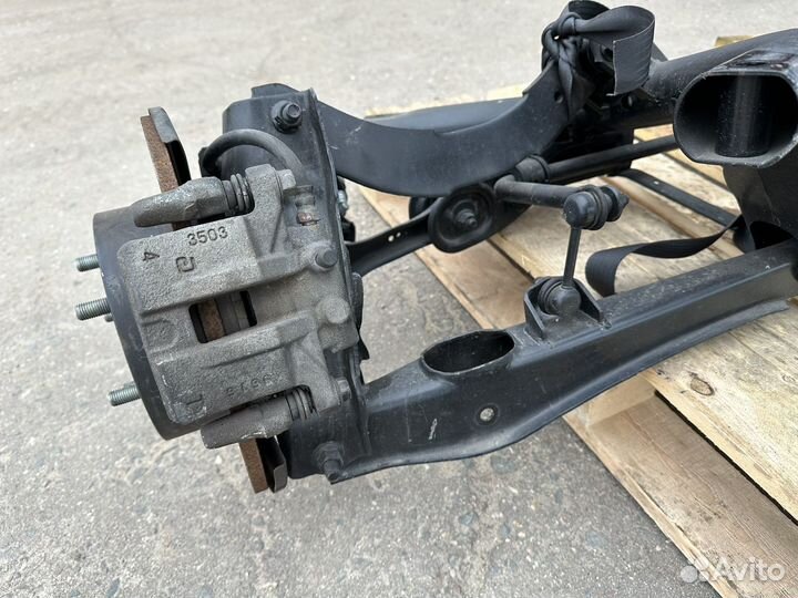 Подрамник в сборе с 302 увелич. 97 т.км Lancer 10