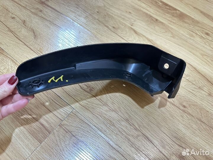 Брызговик задний правый Hyundai Tucson 3