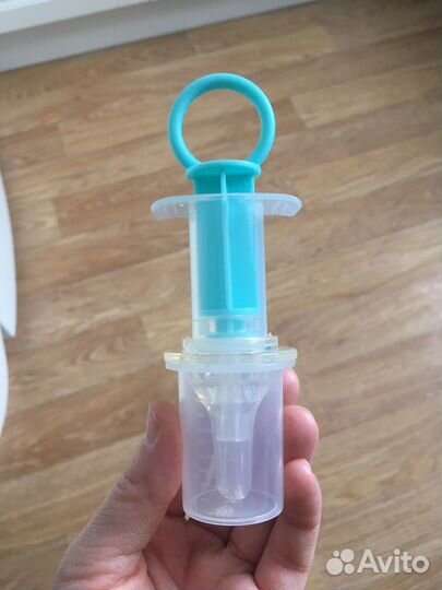 Новый шприц для кормления и подачи лекарств