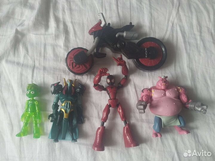 Игрушки черепашки ниндзя,Бен Тен,человек паук