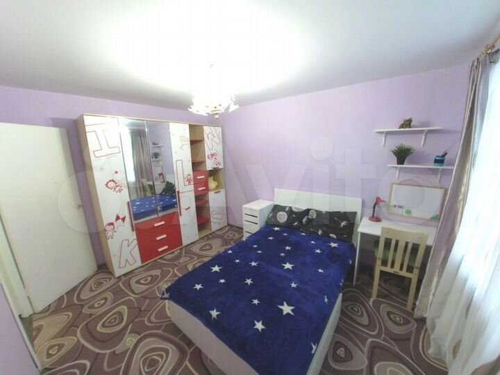 2-к. квартира, 49 м², 1/9 эт.