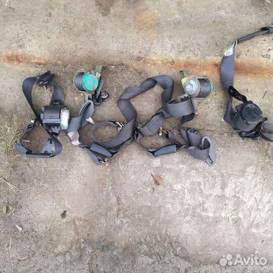 Suzuki esteem ремни безопасности, передн- задние