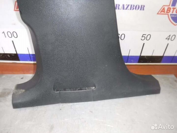 Обшивка стойки левая Volkswagen Tiguan cava 2009