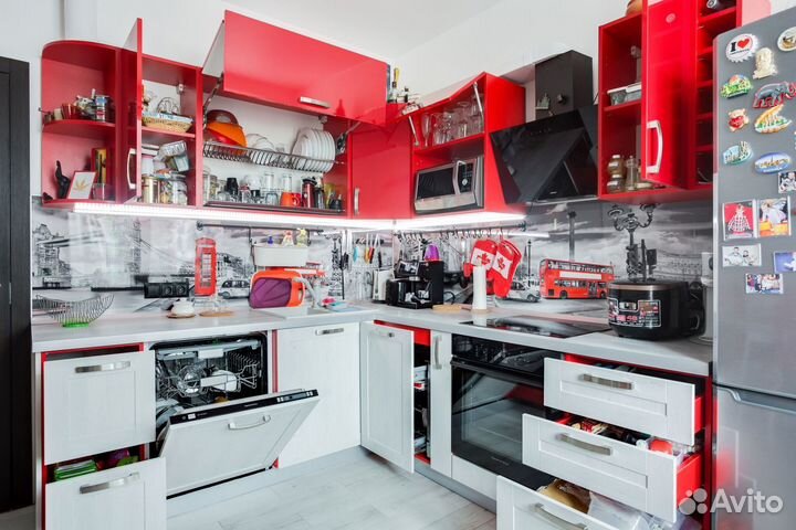 Кухонный гарнитур в наличии