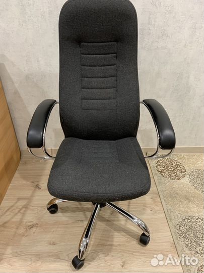 Компьютерное кресло