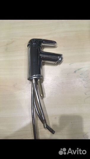 Смеситель с 3 подводками