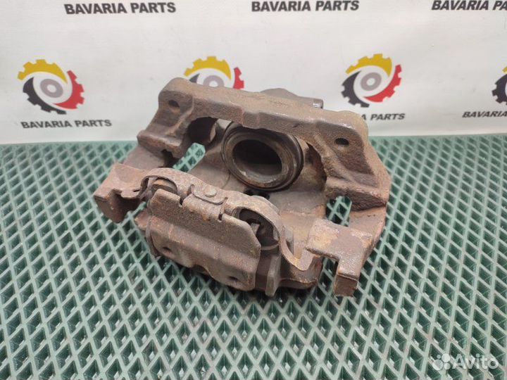 Суппорт тормозной передний левый Bmw X5 F15