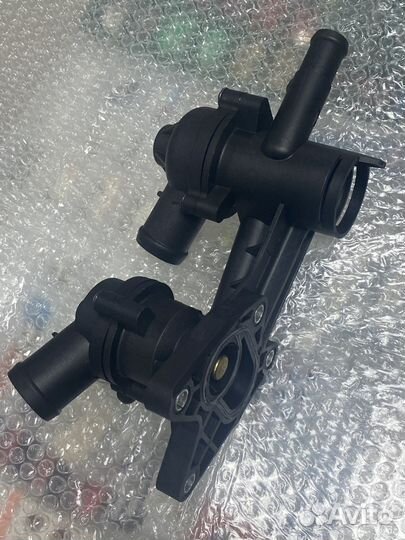 Корпус термостата VAG аналог 03C121111H