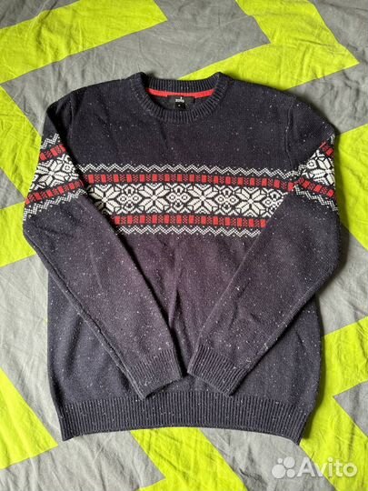 Свитер