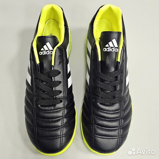 Футбольные бутсы сороконожки Adidas Copa