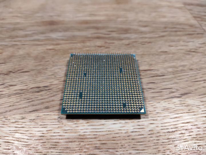 Процессор AMD Athlon II X2 215 AM3