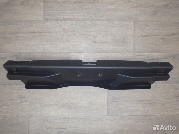 Обшивка багажника задняя центральная xray Иксрэй