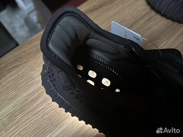 Кроссовки Adidas yeezy boost 350 v2 Black