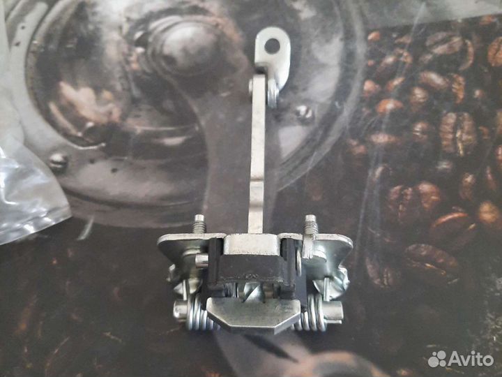 Ограничитель двери передней Renault Symbol, Clio