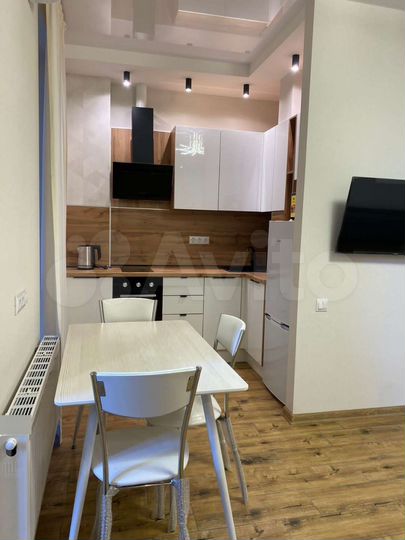 Квартира-студия, 70 м², 1/3 эт.