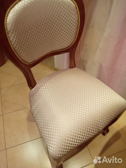 Продам комплект стульев 4 шт