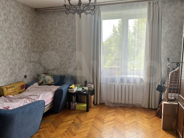 Комната 18 м² в 3-к., 4/5 эт.