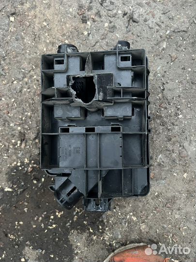 Блок предохранителей авео т300