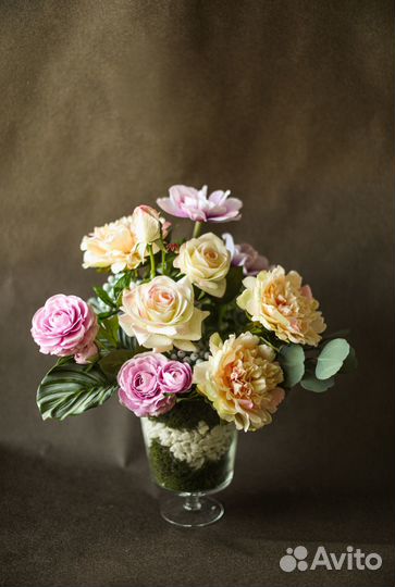 Композиции из искусственных цветов на заказ