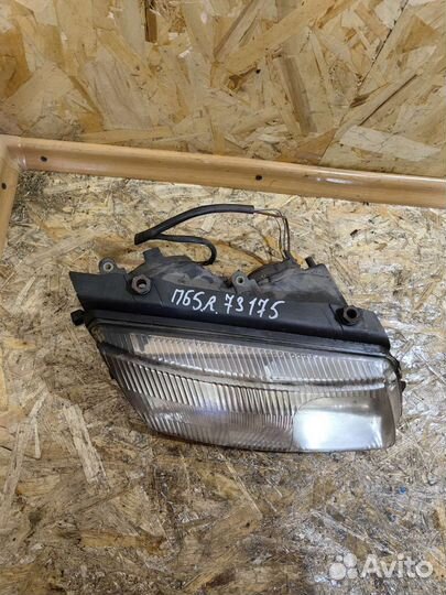 Фара Правая Пассат Б5 бу Оригинал