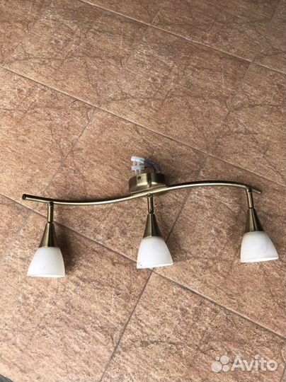 Светильник потолочный