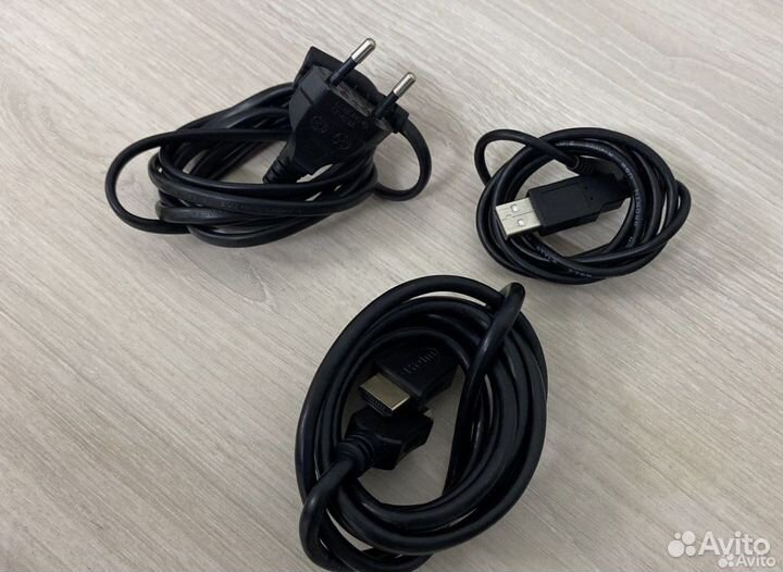 Sony PlayStation 4 + PS Plus - FIFA / NHL / UFC