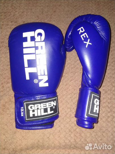 Боксерские перчатки