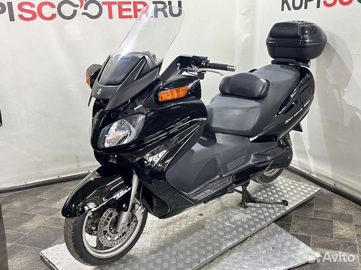 Скутер Suzuki Burgman (SkyWave) 650