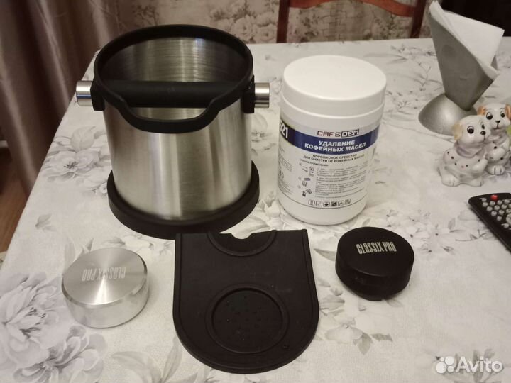 Средство очистки кофемашины, коврик темпера