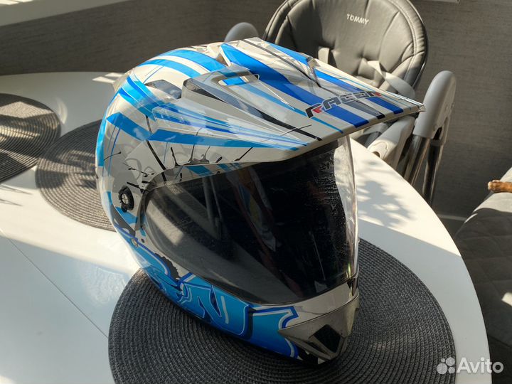 Кроссовый шлем