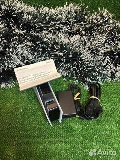 Sony Зарядная станция для геймпада PS5